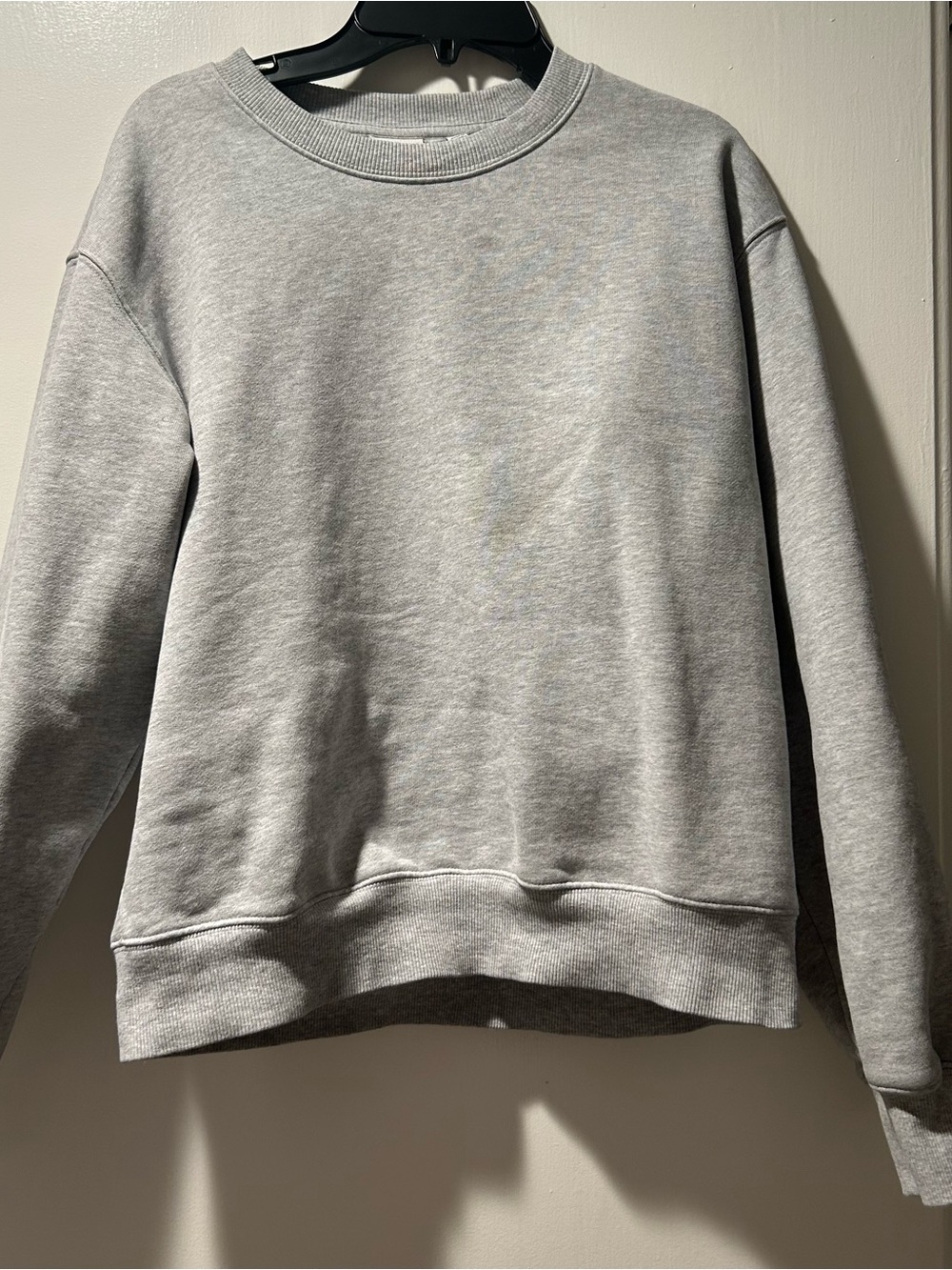 Aritzia Cozy Sweatfleece Perfect Crew Sweatshirt in Heather Chrome XXS